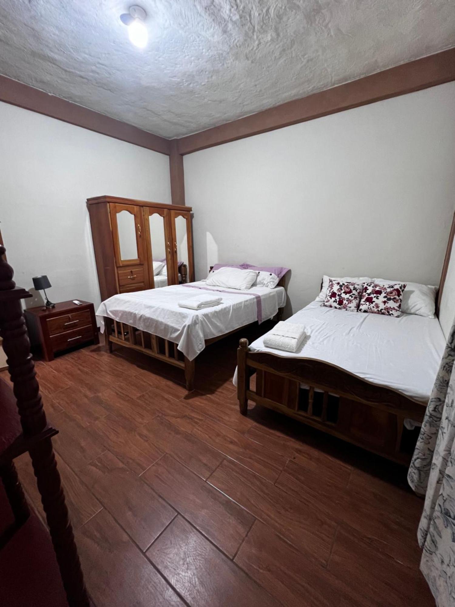 Ibania Hostal Tamanique エクステリア 写真